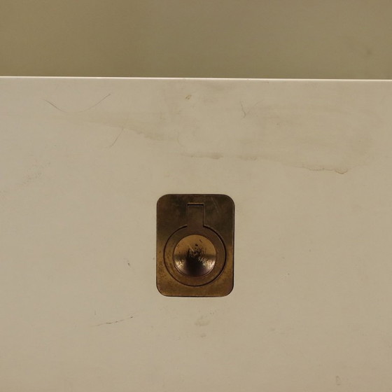 Table de chevet en bois laqué blanc des années 1970 – Tables de nuit, Wood (photo 7 of 9)