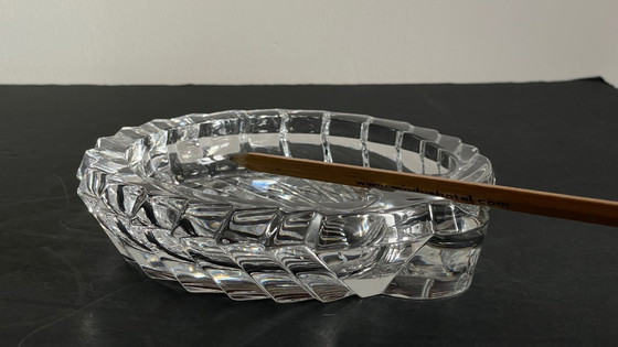 Image 1 of Cenicero en forma de concha Cristal de época