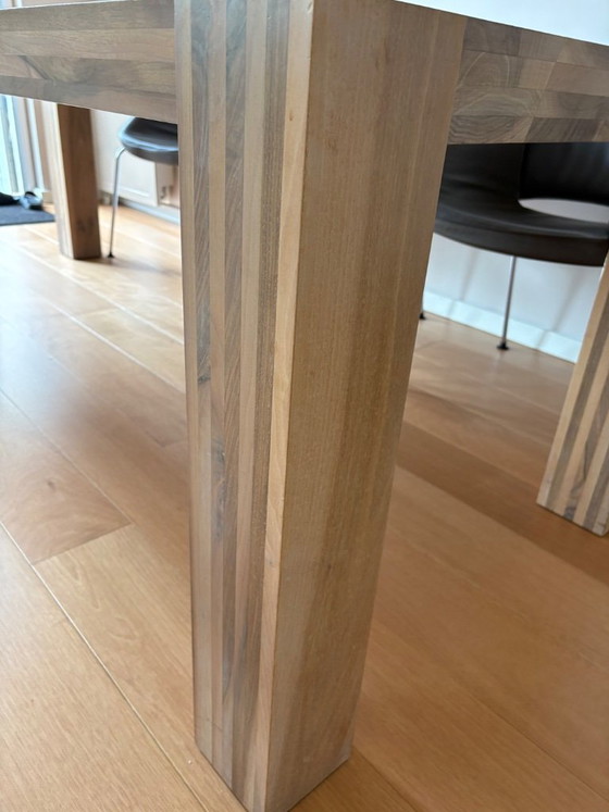 Image 1 of Pilat & Pilat eettafel walnoot
