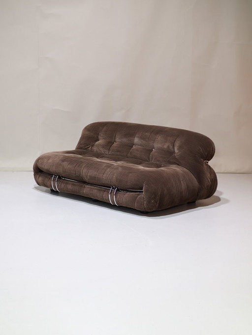 Canapé 2 places Soriana Cassina marron Italie 1970