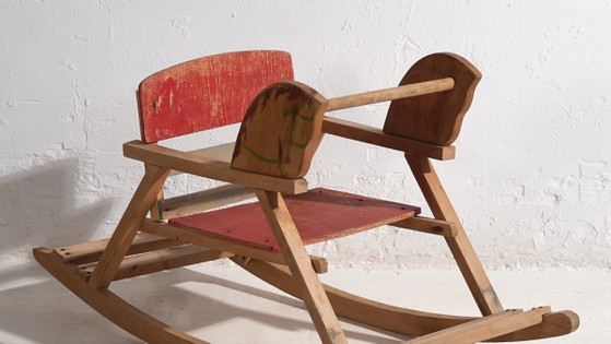 Antiker Schaukelstuhl für Kinder (ca. 1920) – Schaukelstühle, Wood (photo 3 of 10)