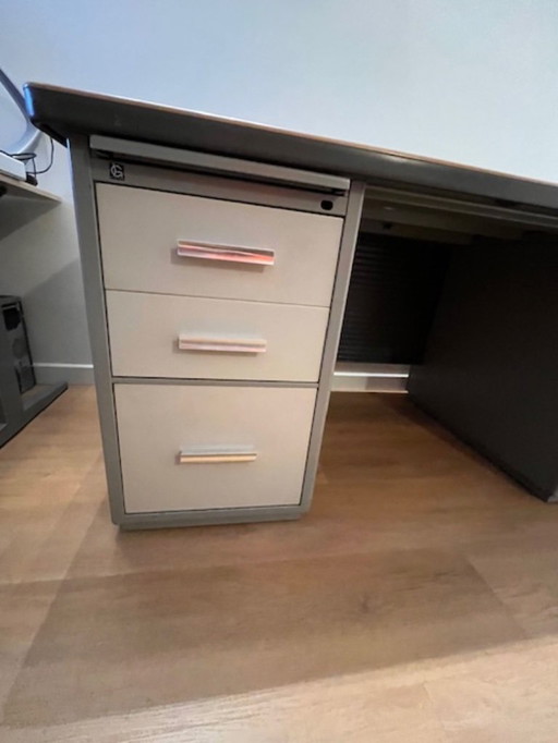 Gispen Bureau 7734 uit 1965