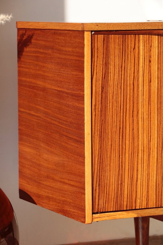 Image 1 of Credenza vintage in teak e zebrano – Elliots of Newbury, anni '60