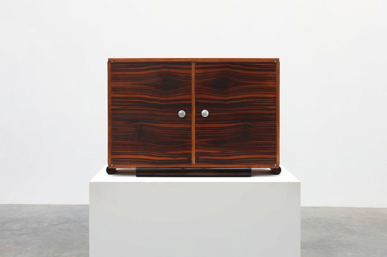 Image 1 of Seltener kleiner Art Deco Schrank mit schönem Holzmuster, Frankreich 1920er Jahre