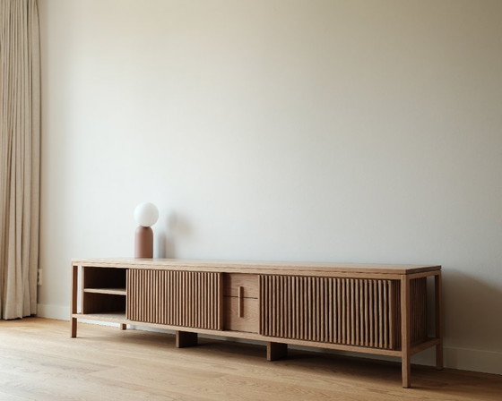 Image 1 of Formosus Home mueble multimedia/TV, roble, hecho a mano