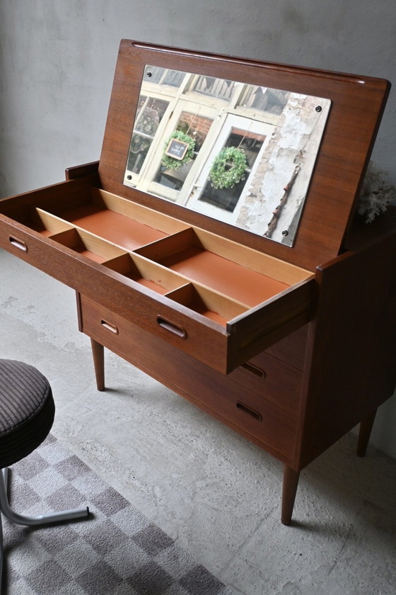 Image 1 of Dänisches Design Kommode mit Frisiertisch Ilums Bolighus Københaven