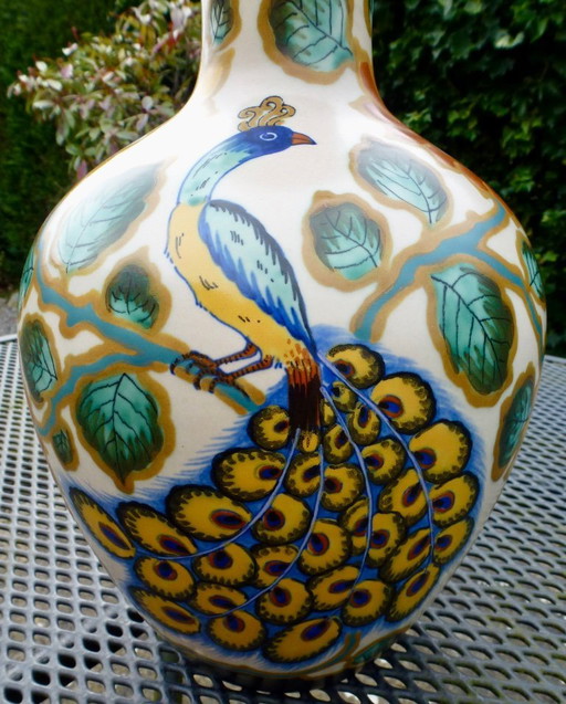 Plateelbakkerij Regina - Avisa - Jan Signer - Vaas Gouda.