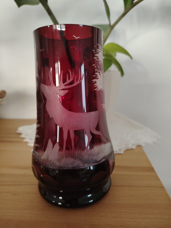Image 1 of Pichet en verre d'art Hirtreiter, rouge rubis, motif de chasse, motif de forêt, fait main, soufflé à la bouche, non utilisé