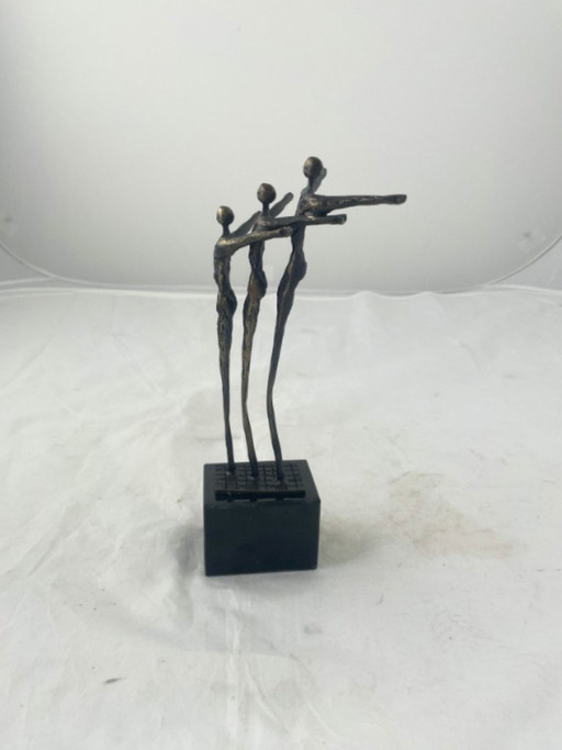 Sculpture 'In stijgende lijn' ('upward trend') - Ger van Tankeren