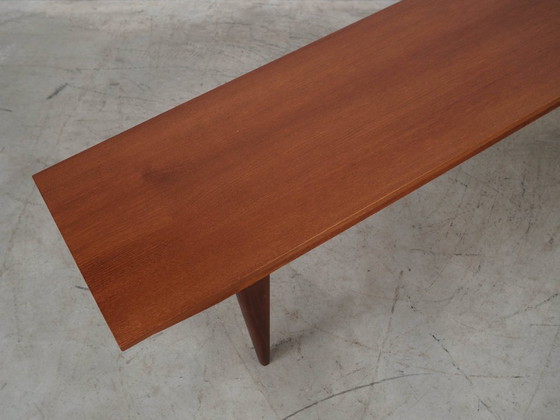 Image 1 of Eikenhouten dressoir, Deens design, jaren 70, productie: Denemarken