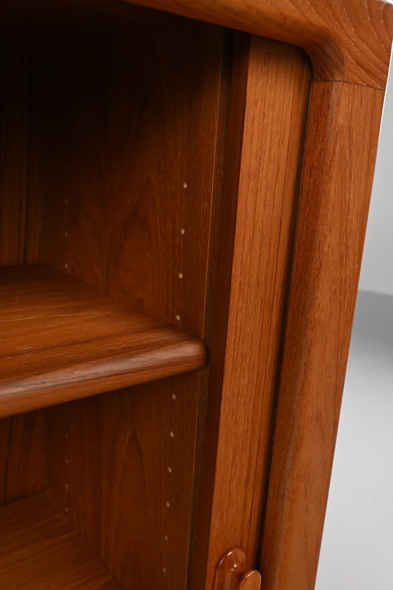 Image 1 of Armoire haute Silkeborg