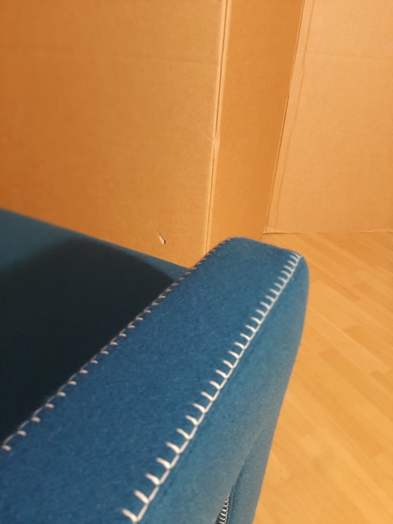 Image 1 of Cassina Utrecht 637, nueva, nunca usada, en tela de lana azul petróleo (serie 13L), costuras de caballo