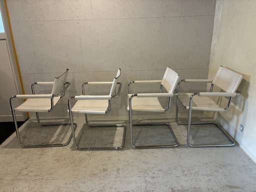 4 chaises MG 5 de Matteo GRASSI