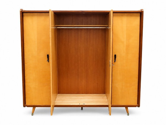 Image 1 of Vintage mid-century kledingkast met leg- en hanggedeelte