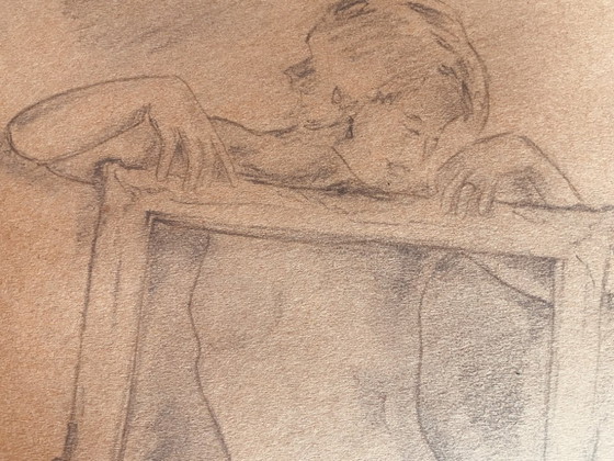 Image 1 of Houtskooltekening van een vrouwenportret "Keuze van de lijst in het atelier"