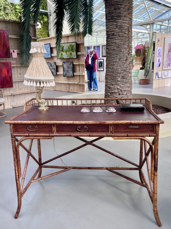 Image 1 of Antiek Hemingway Chinoiserie style Sidetable bureau  in bamboe rotan