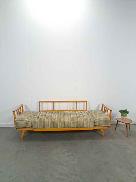 Image 1 of Divano letto estensibile con cuscini, divano