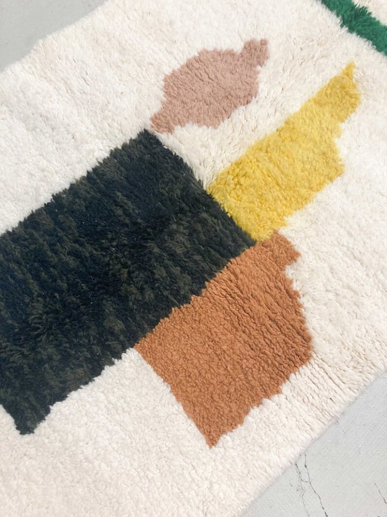 Image 1 of Magnífica alfombra artesanal de 250 cm x 150 cm.