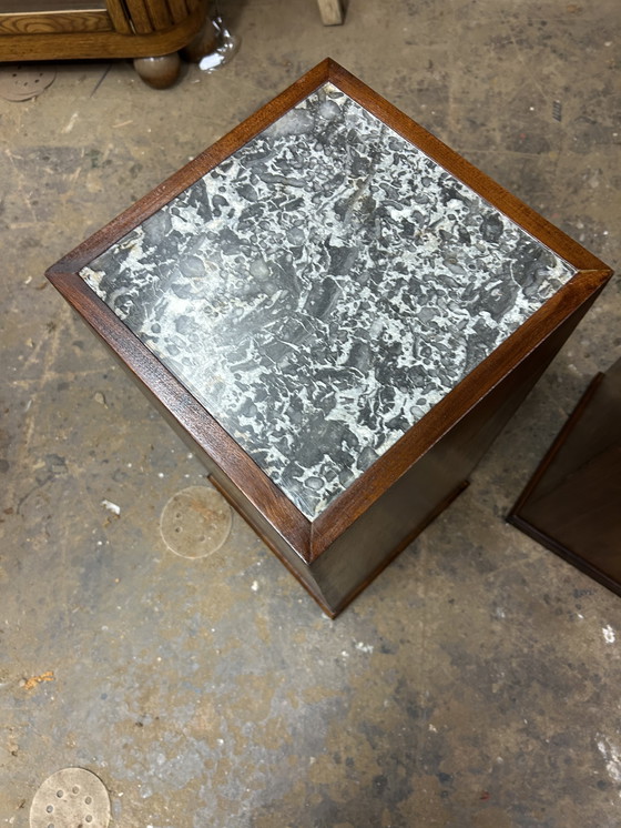 Image 1 of coppia di zoccoli in palissandro su marmo grigio saint anne 