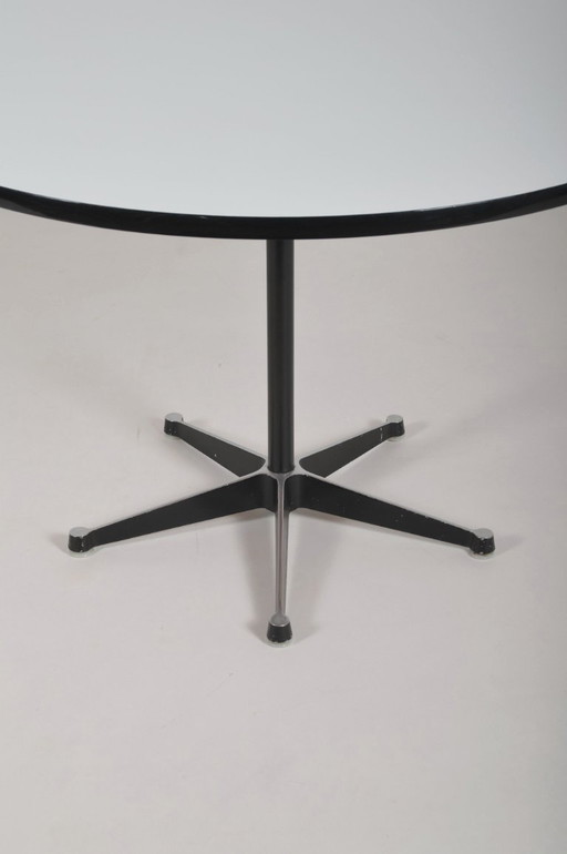 Dining table 650 designed by Charles and Ray Eames for Herman Miller, 1960s