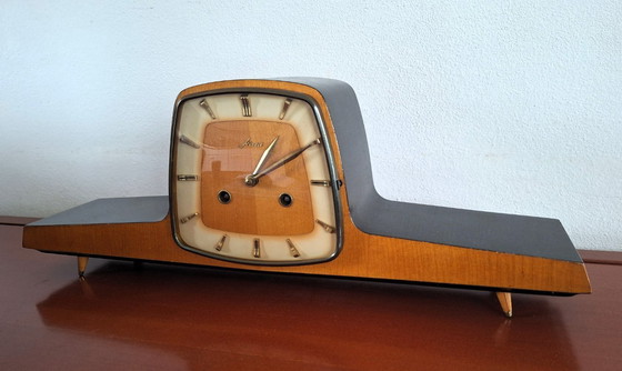 Image 1 of Vintage Art Deco Table Clock, Franz Hermle, Hald 1960s
