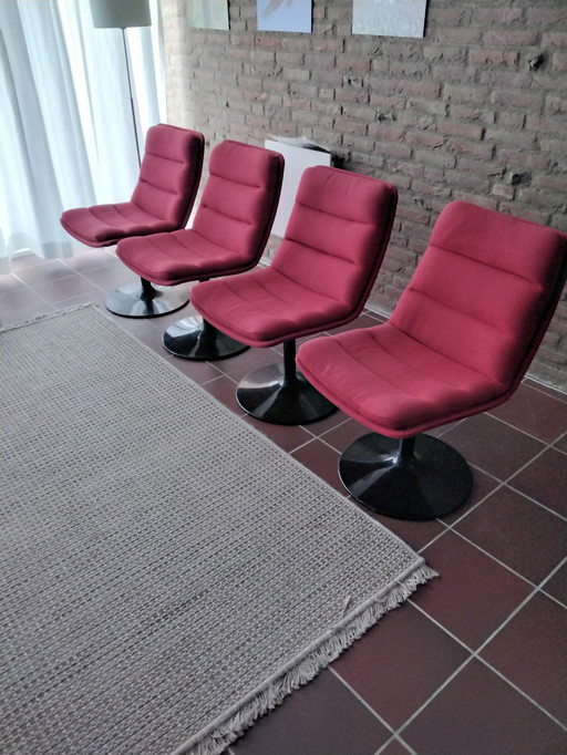 Artifort tafelfauteuilles 