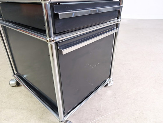 Image 1 of 6x roulettes pour armoire de bureau mobile USM Haller bleu foncé ouvert