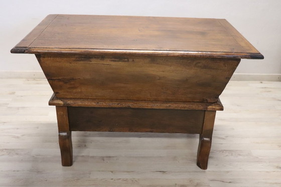 Image 1 of Armario antiguo en madera de álamo, Italia Siglo XIX RESTAURADO