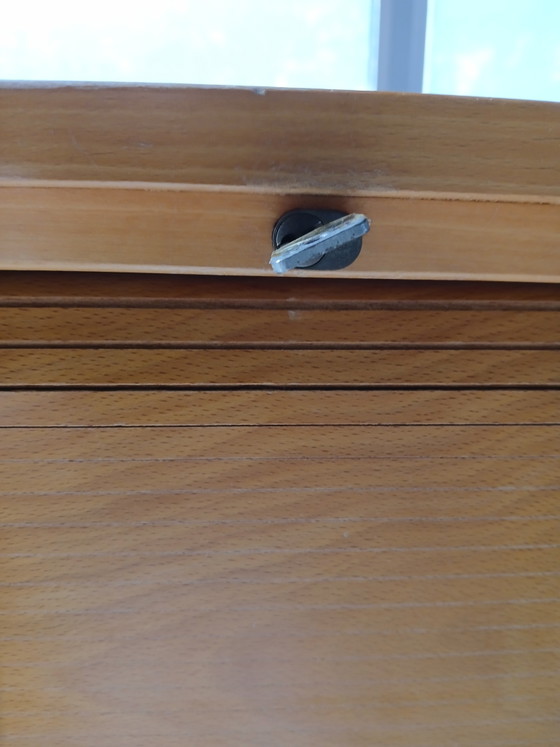 Armadio a serrandina vintage Kinnarps – Armadi contenitori, Legno (photo 6 of 9)