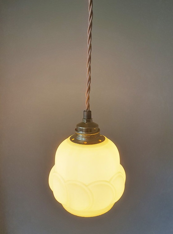 Image 1 of Vintage Hanglamp - Opaline Glas Met Bolpatroon - Gedraaid Textielsnoer