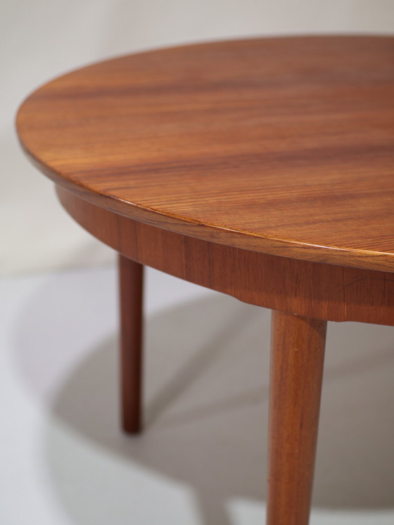 Image 1 of Table à manger ronde extensible Teck Vintage Danois