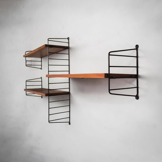 Étagère murale en teck style échelle, conçue par Nisse et Kajsa Strinning, String Design, années 1960, Suède (photo 2 of 7)