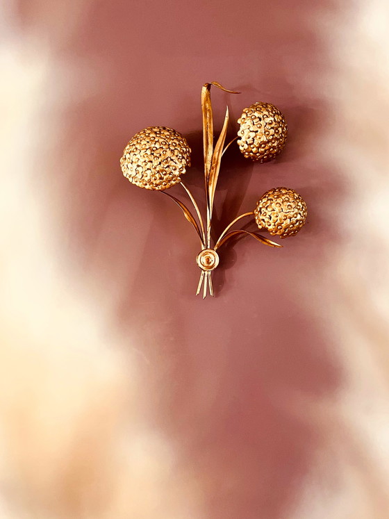 Image 1 of Italian Palladio Hydrangea Wall Lamp