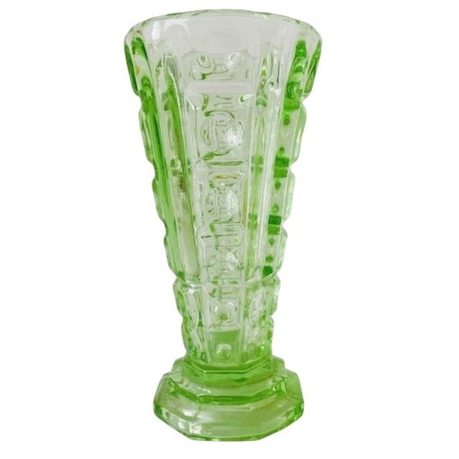 Art deco uranium vase in anna green pressed glass