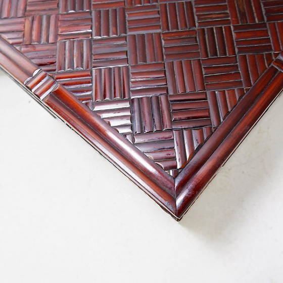 Image 1 of Coppia di tavolini laterali vintage in stile pagoda, con motivo a spina di pesce effetto bambù - Maitland & Clasco