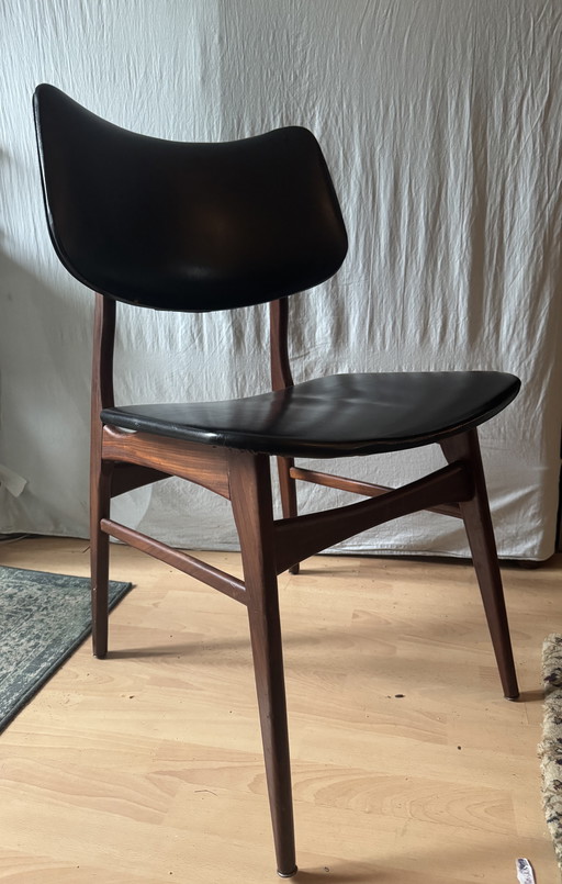 Hamar (eetkamer)- stoel door Louis van Teeffelen 
