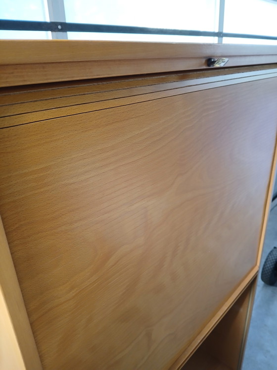 Armadio a serrandina vintage Kinnarps – Armadi contenitori, Legno (photo 4 of 9)