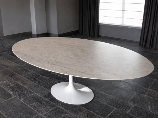 1x Knoll Saarinen Tulip table - Calacatta marble