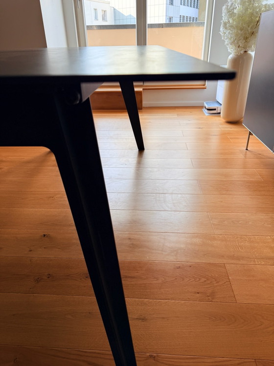 Tavolo da pranzo di design Bert Plantagie - elegante piano in ceramica con effetto flottante (photo 6 of 6)