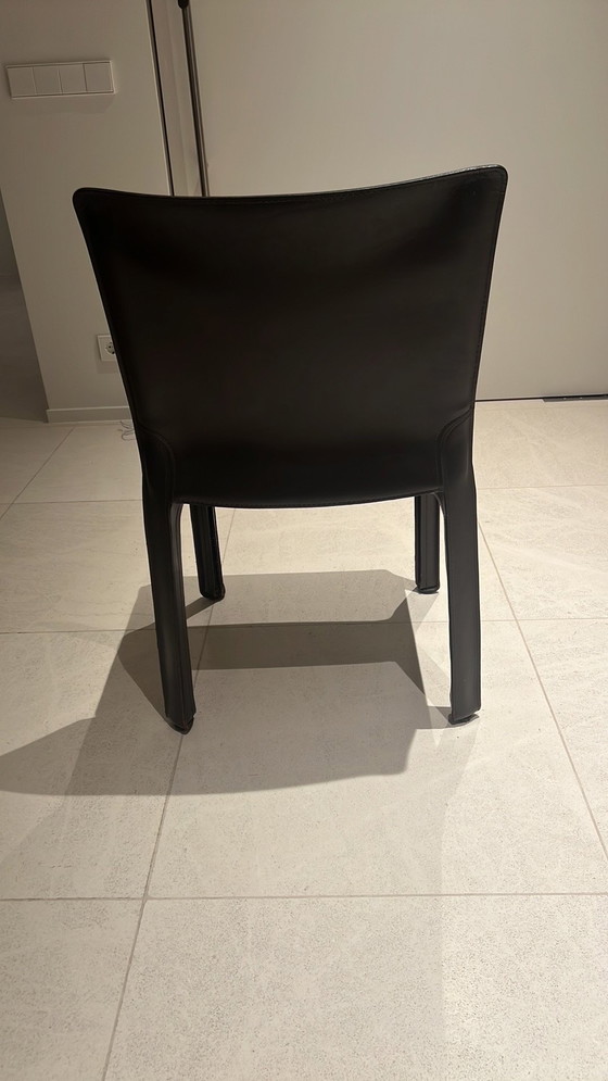 Image 1 of 8 Cassina Cab 412 Stühle dunkelbraun