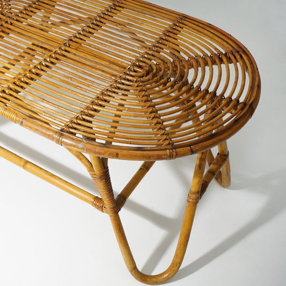 Image 1 of Rotan salontafel met ovaal blad, jaren 1950