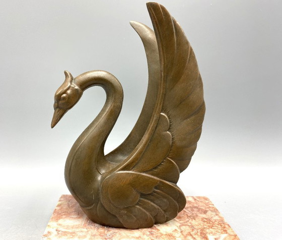 Image 1 of Buchstütze „Schwan 1“ im Art-Deco-Stil – Statue auf Marmorsockel – Frankreich, ca. 1930