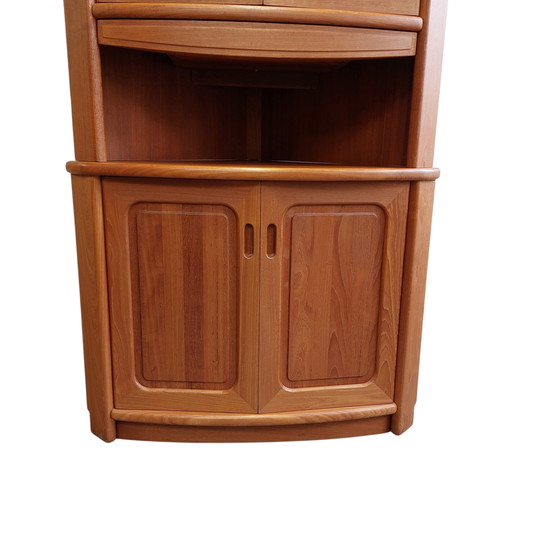 Image 1 of Mobile angolare danese d'epoca, vetrina angolare con illuminazione