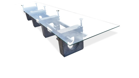 Image 1 of Enorme brutalistische betonnen vergader- of eettafel, jaren 70