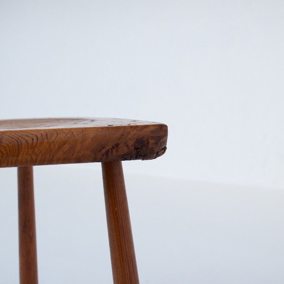 Image 1 of Set aus zwei handgeschnitzten Holzhockern mit geformten Sitzflächen