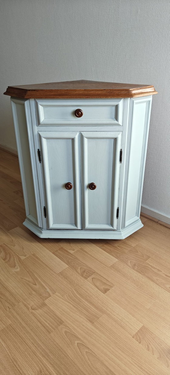 Image 1 of Country-style corner cupboard