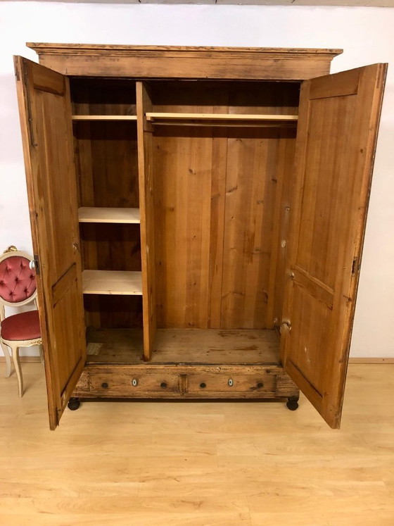 Image 1 of Country-style wardrobe in shabby chic style / Art Nouveau wardrobe, antique wardrobe