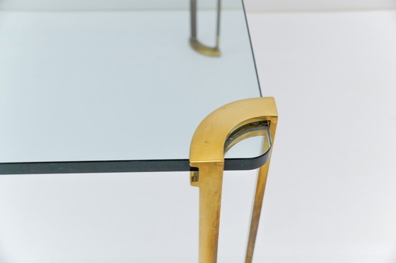 Image 1 of Tavolino da caffè vintage in ottone e vetro attribuito a Peter Ghyczy, anni '70