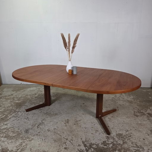 Table de salle à manger ovale danoise vintage années 60 en teck 220cm x 120cm