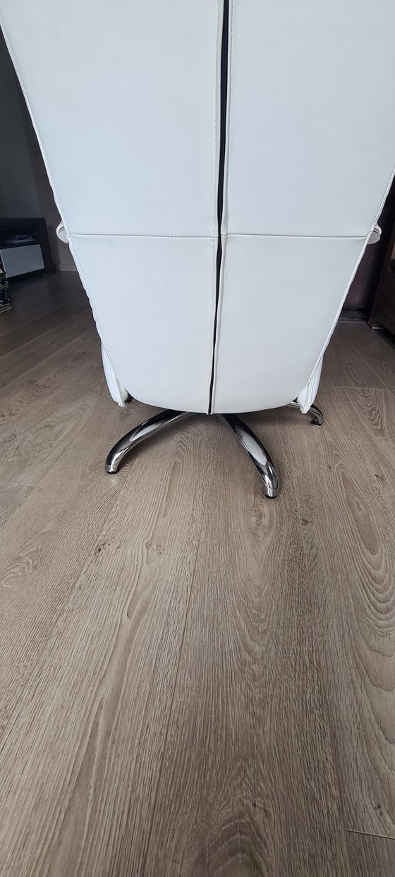 Draai stoel wit leer edelstaal van het merk Prominent, Draaistoelen, Roestvrij staal, Zilver (foto 3 van 7)